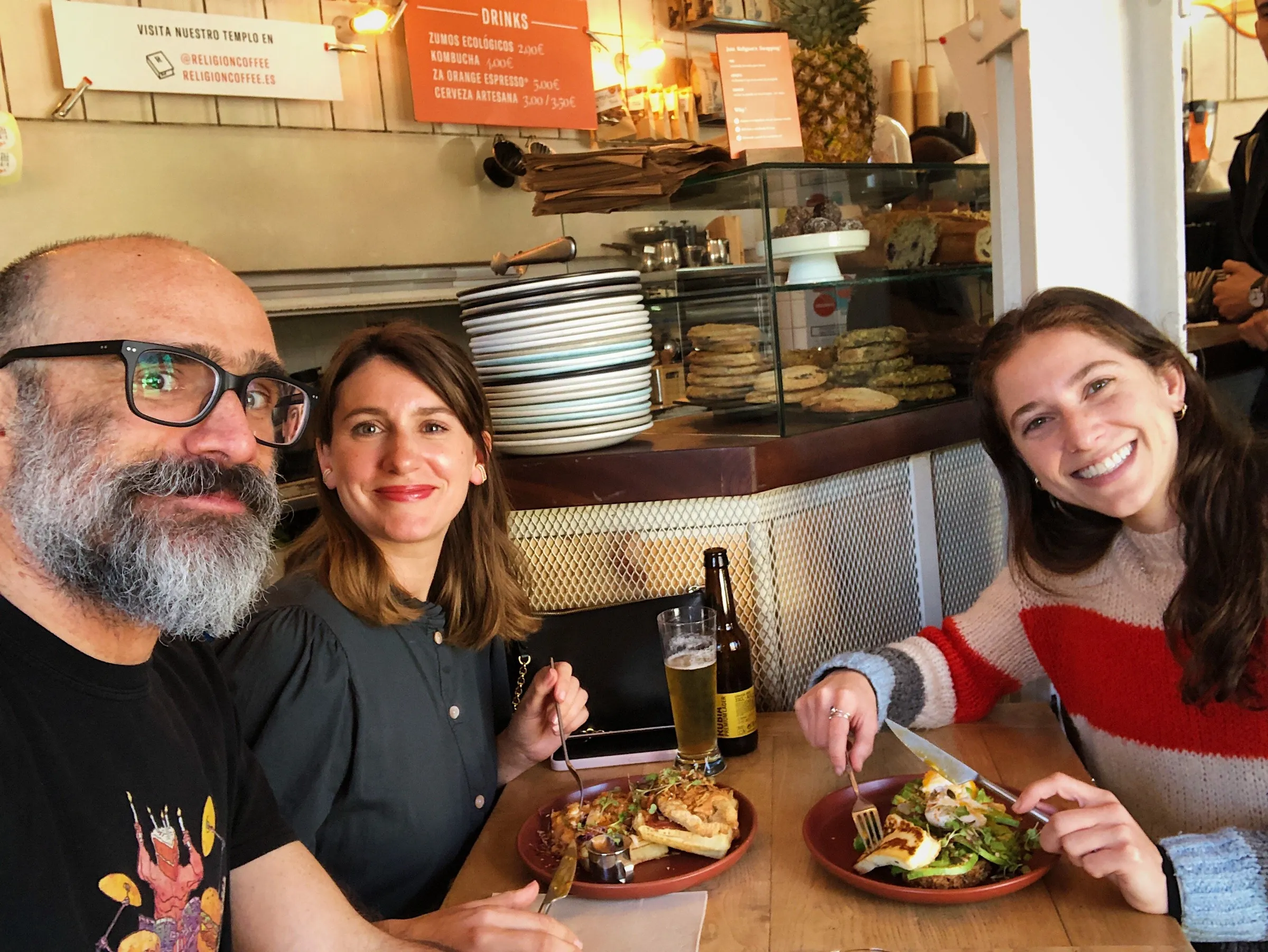 Creatives enjoying lunch together at a Creative Lunch Club gathering