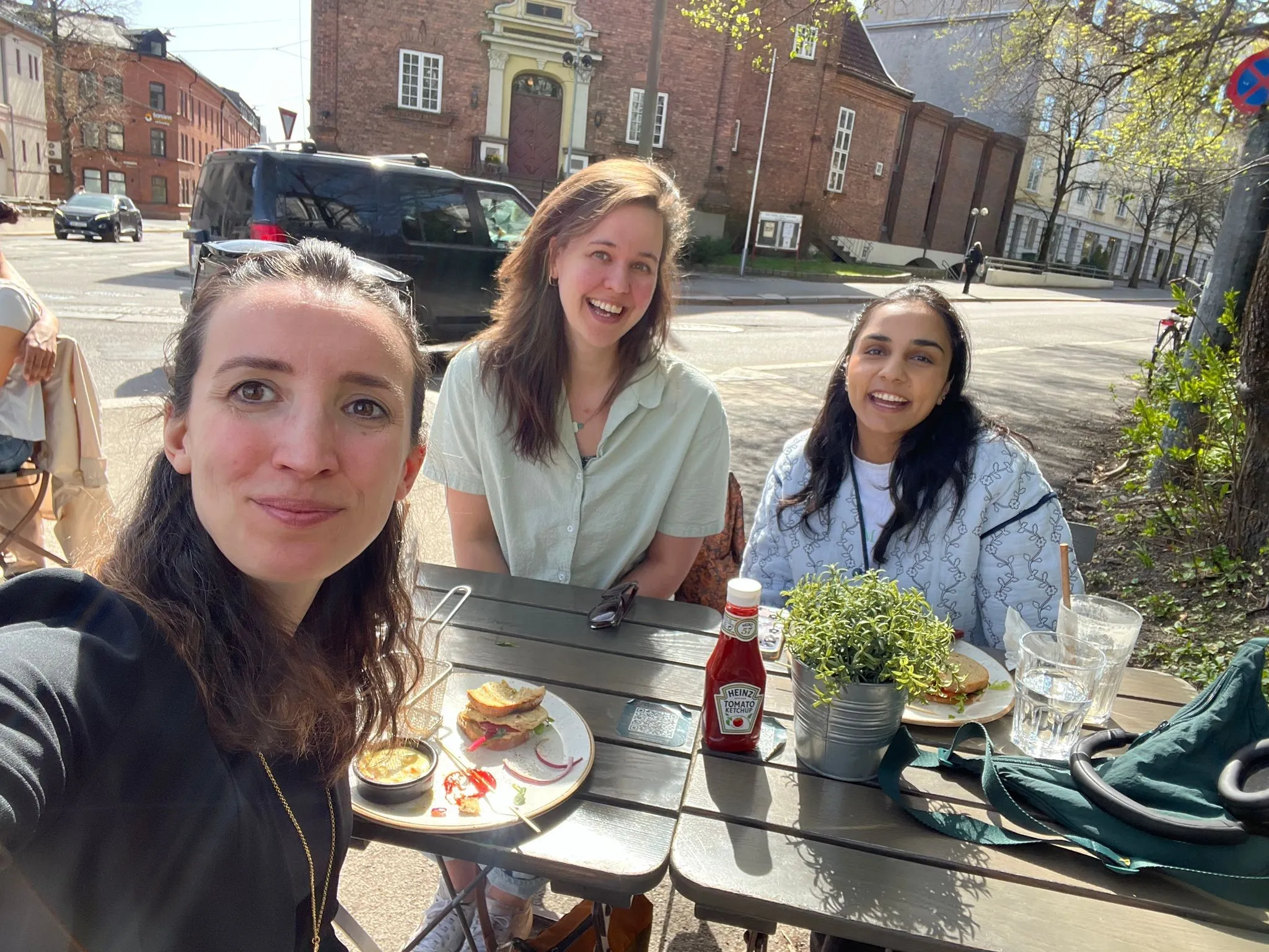 Creatives enjoying lunch together at a Creative Lunch Club gathering
